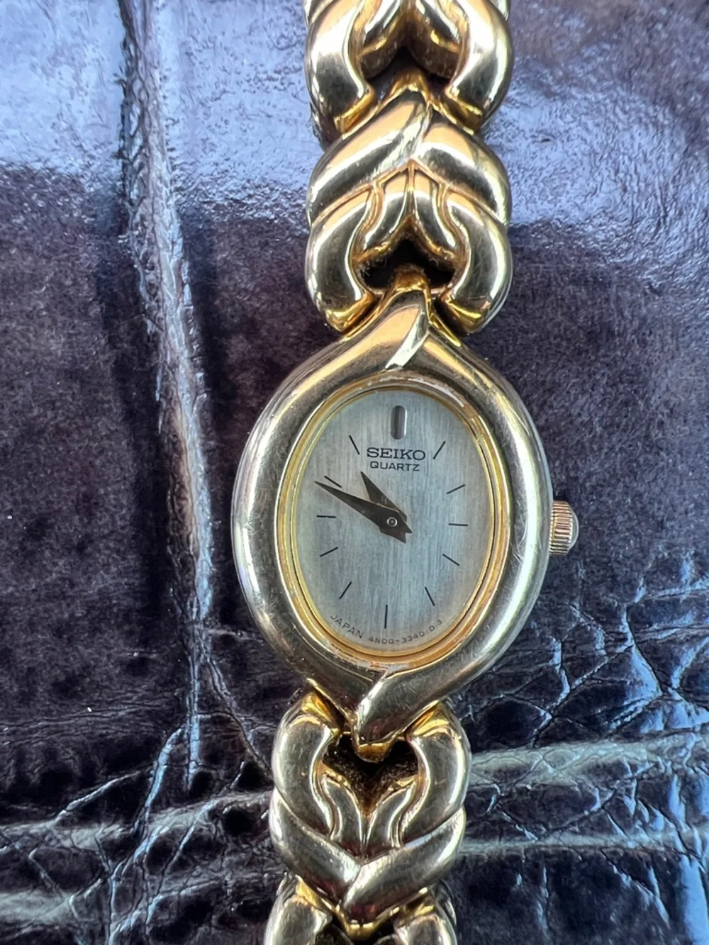 Gold vintage  Link Bracelet Watch - Seiko  Women's Timepiece - Picture 2 of 5